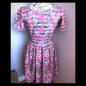 2x2= 40-LulaRoe Dress